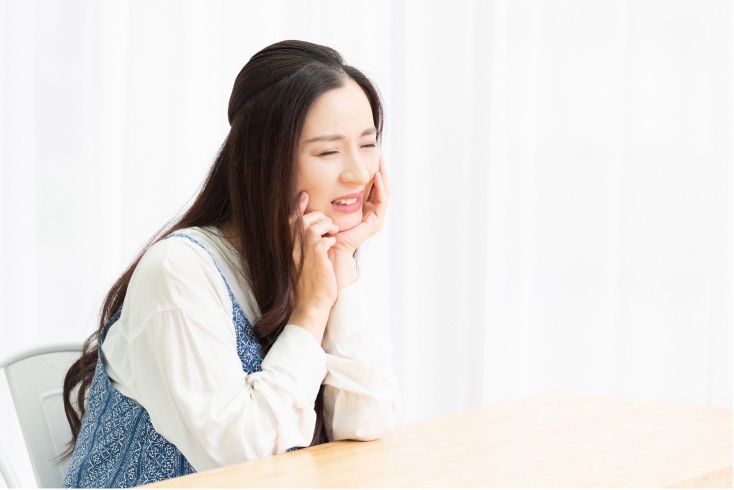 歯列矯正で感じやすいストレス症状